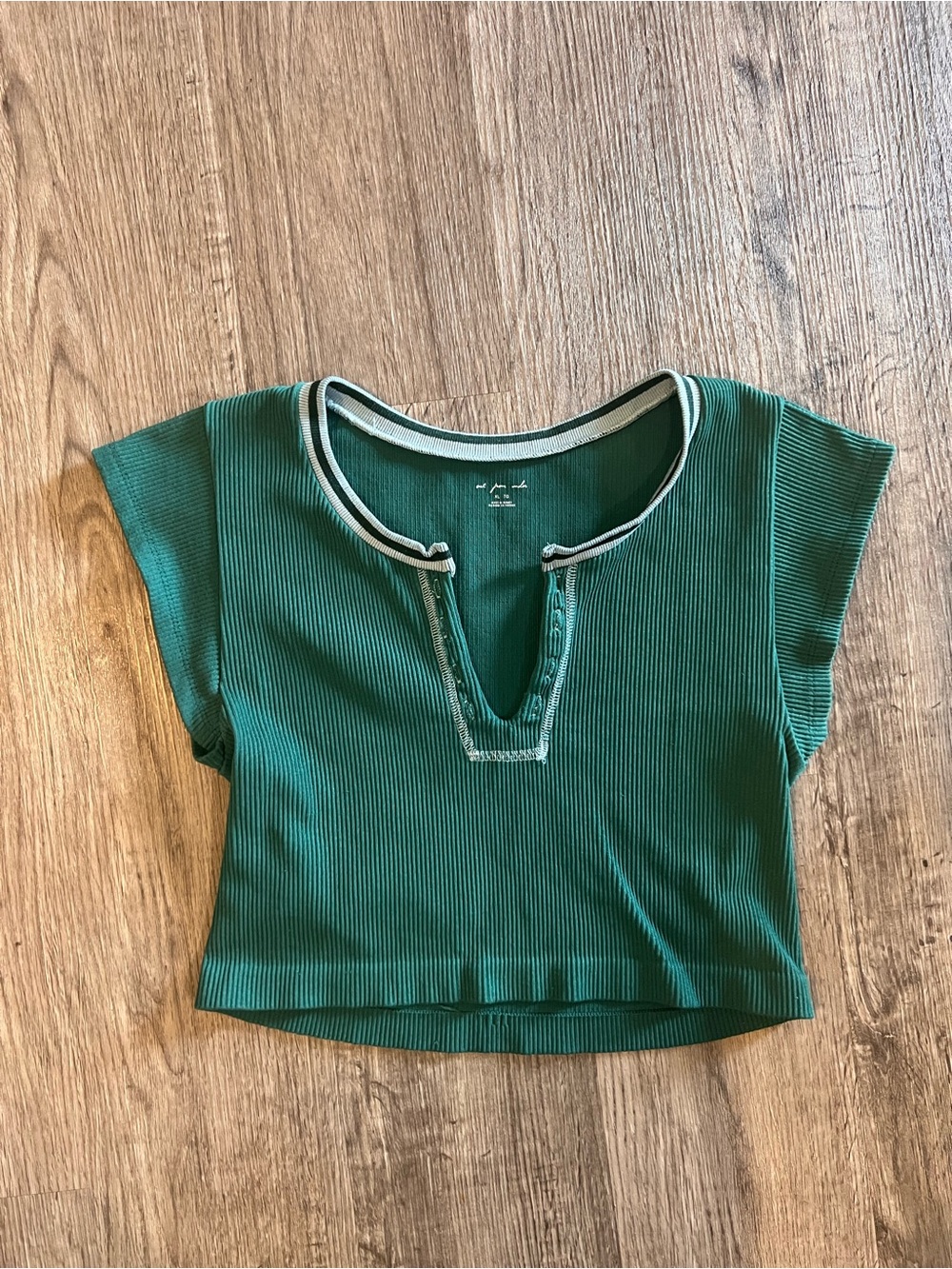 Urban Outfitters Green Ribbed Crop Top - Picture 3 of 4